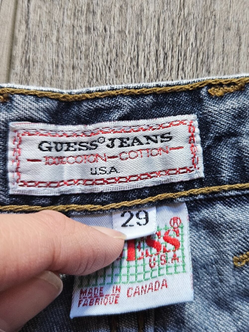 Vintage Guess Jeans Acid Wash High-Waisted Button-Fly Denim Shorts Size 29 - Picture 5 of 7